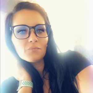 Meet your Posher, Kristan